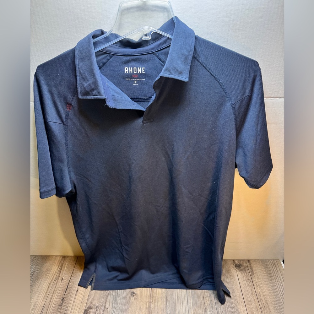 Rhone Delta Pique Polo Shirt Men’s Size Medium Navy Blue Short Sleeve Golf - Picture 4 of 12